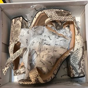 NWT snake skin heels